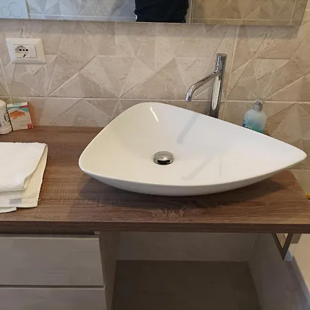Séjour chez l'habitant Stanza Con Due Letti Singoli E Bagno In Comune Concorezzo